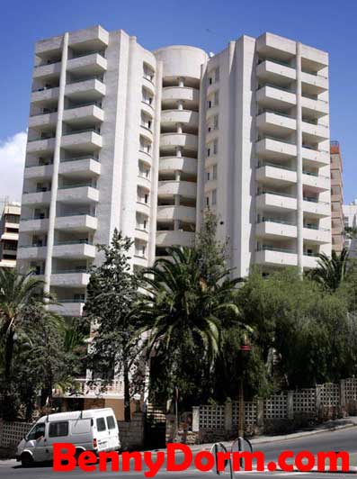 Las Torres Apartments